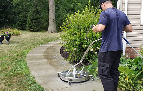 Pressure Washing Service Warren OH 9